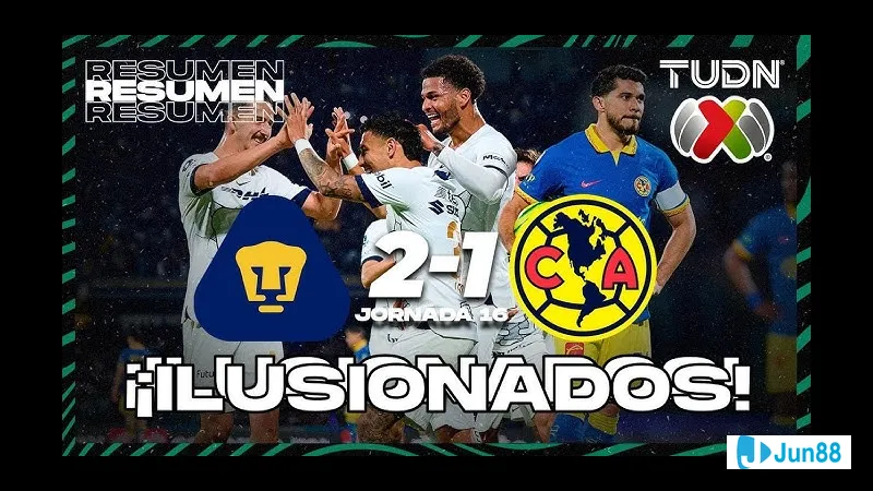 Cầu thủ của Club America tung cú sút mạnh vào khung thành của UNAM Pumas - "Club America"…